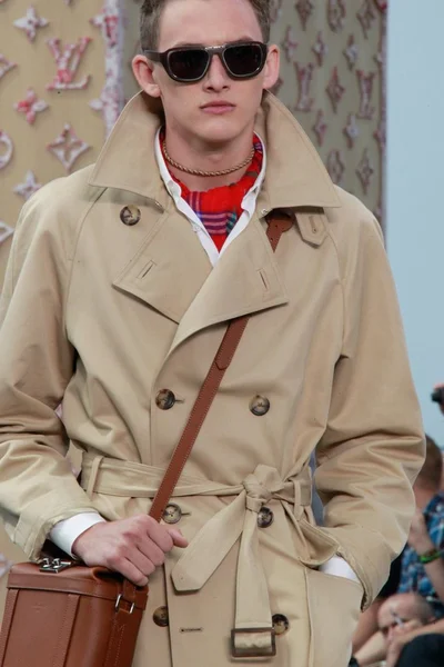 Look 33